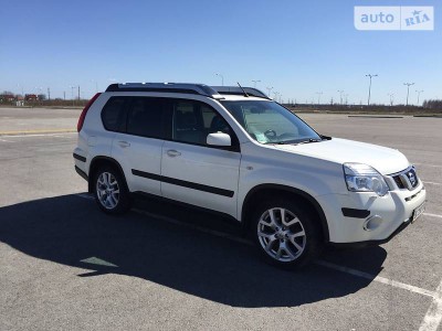 nissan_x-trail__128124348fx.jpg